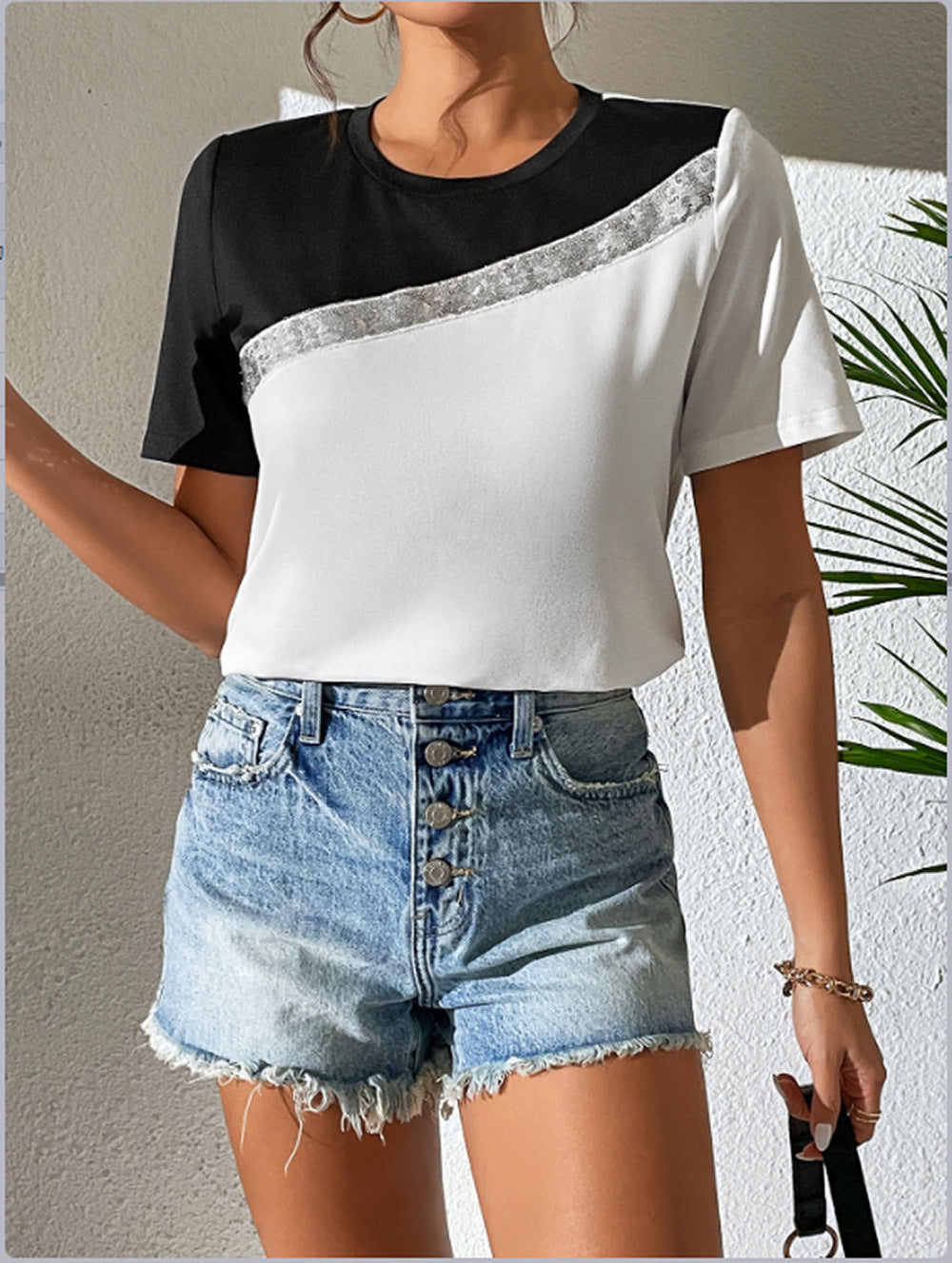 Ivy Lane Contrast Color Round Neck Short Sleeve Tee